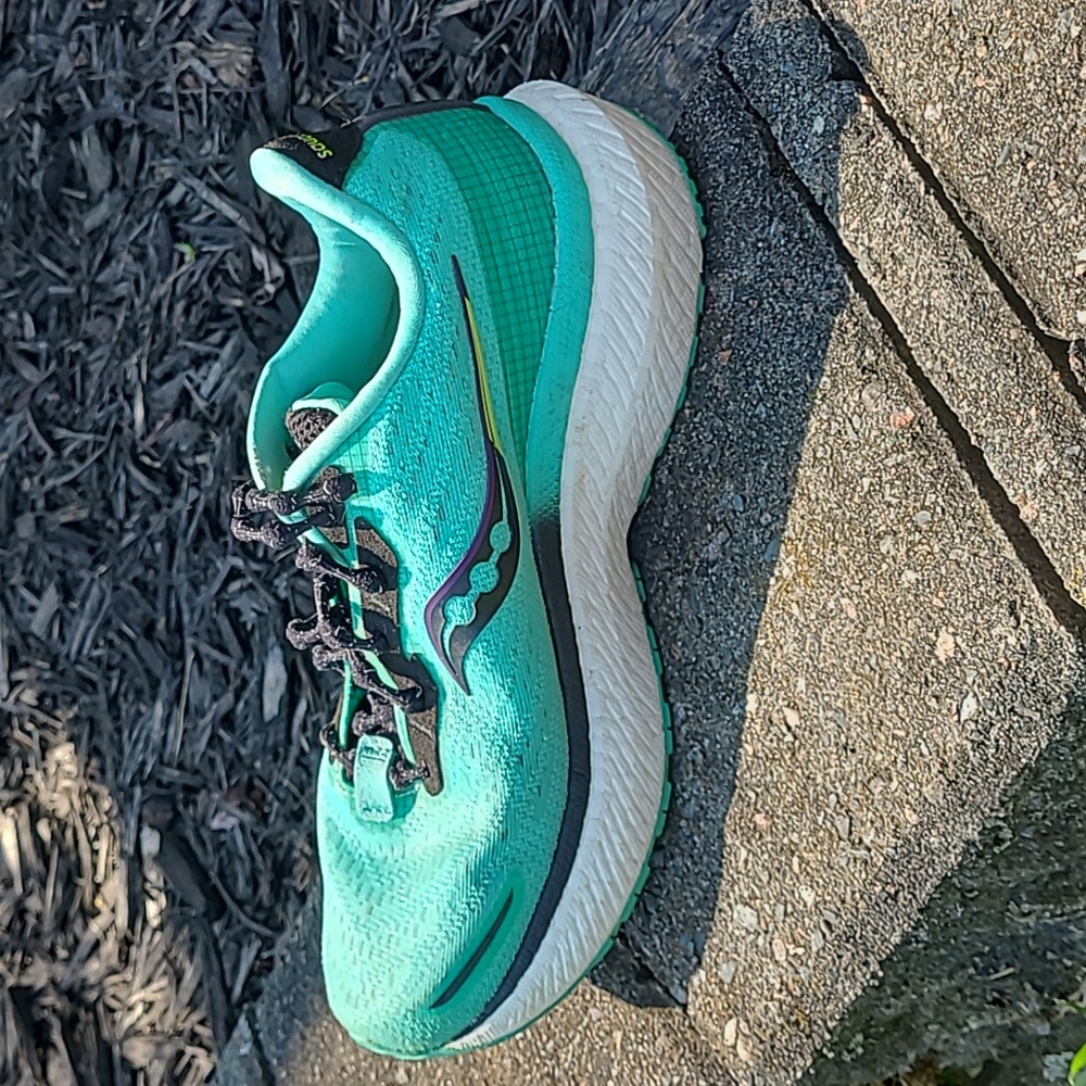 Saucony Triumph 19 W size 7 - Picture 5 of 14